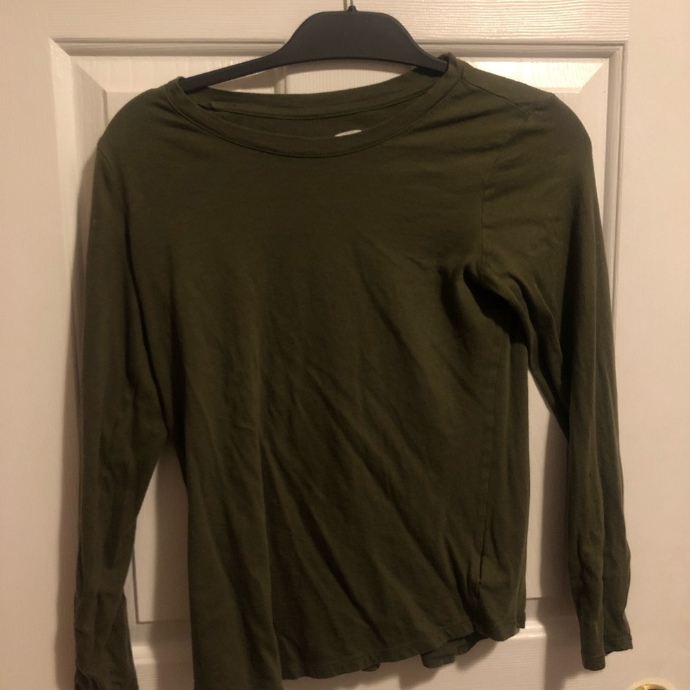 old navy long sleeve